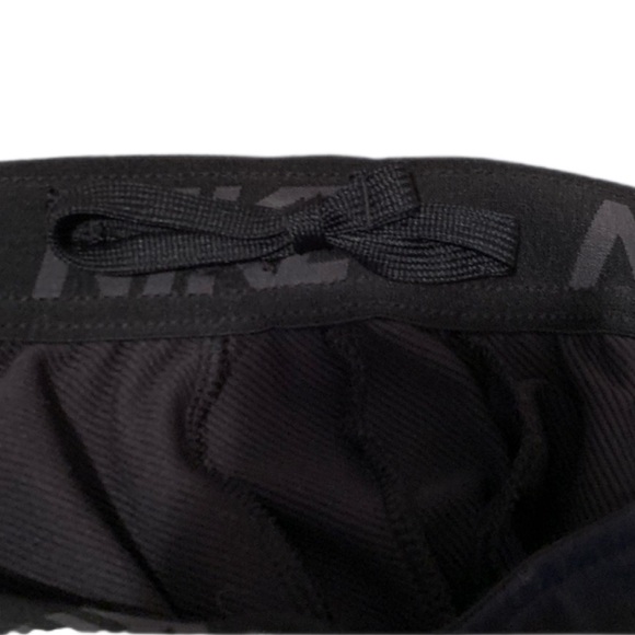 Black Nike sweatpants - Picture 2 of 5